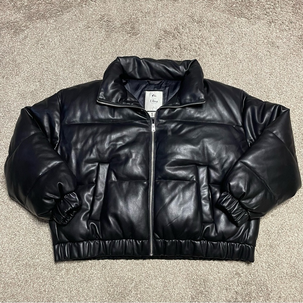 Women’s Abercrombie and Fitch Ultra Mini Vegan Leather Jacket Size XL
